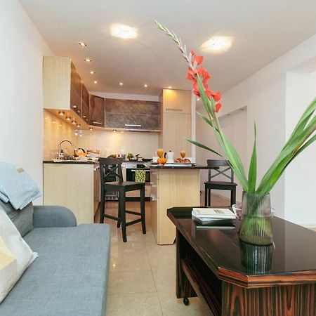 Apartment In The Heart Of Warsaw! Buitenkant foto