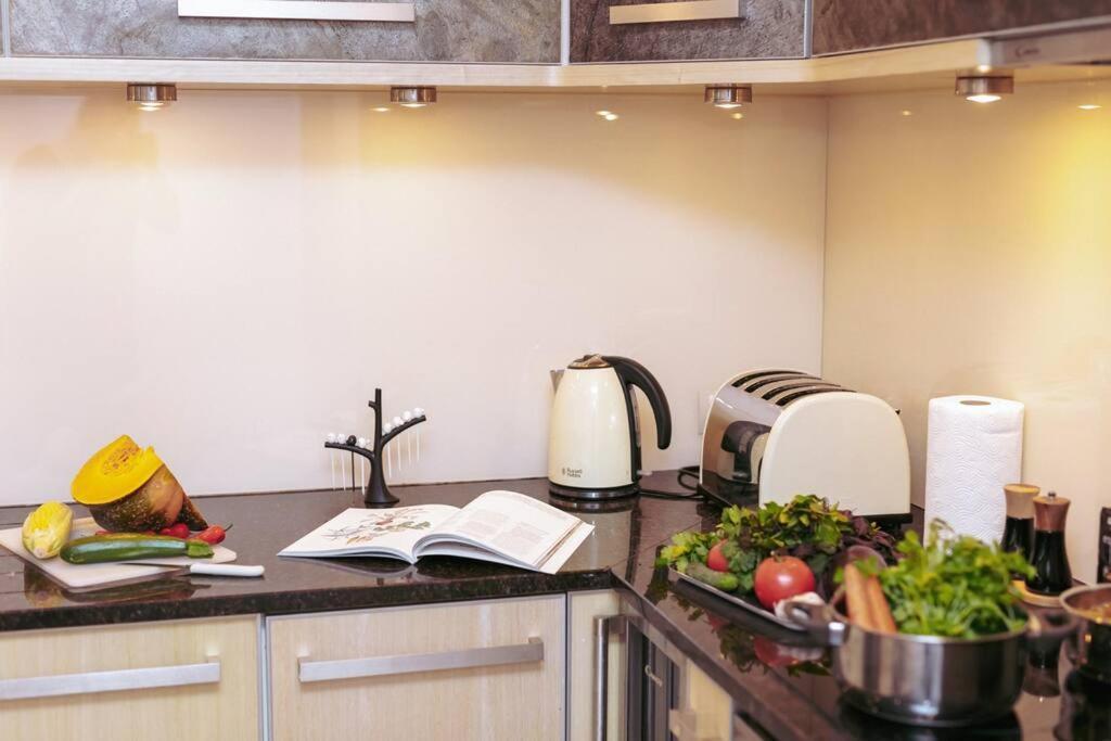 Apartment In The Heart Of Warsaw! Buitenkant foto