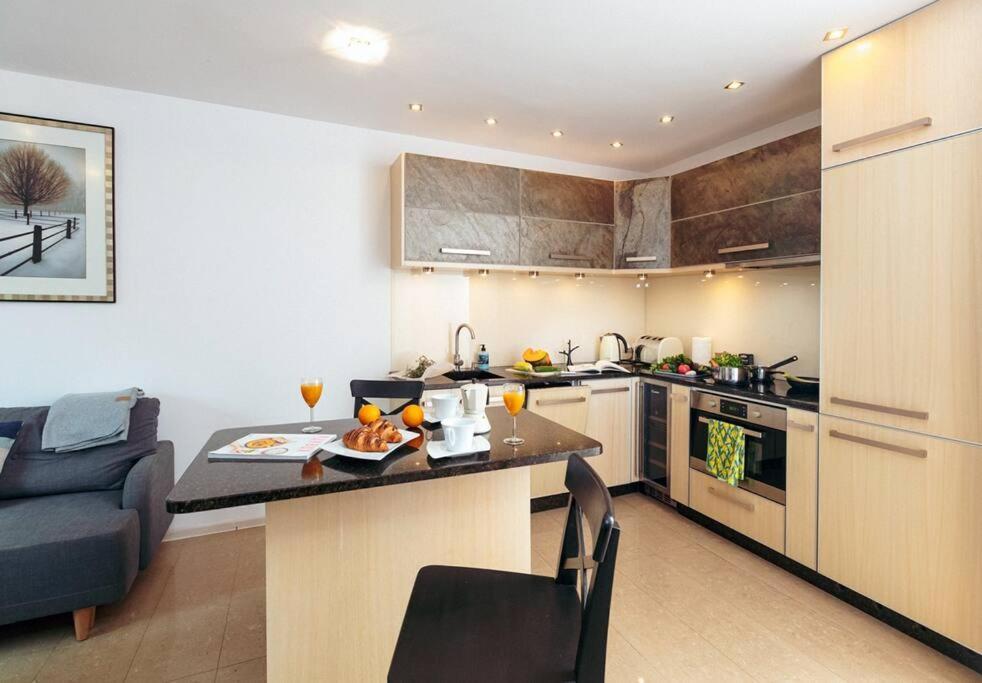Apartment In The Heart Of Warsaw! Buitenkant foto